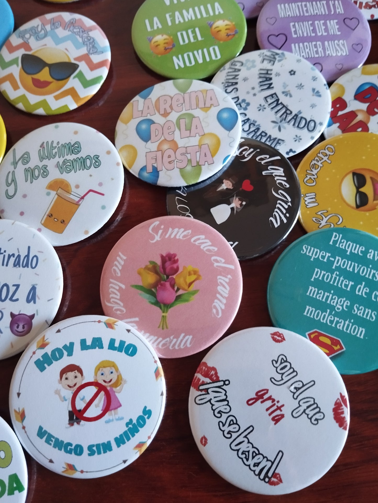 Chapas de la boda